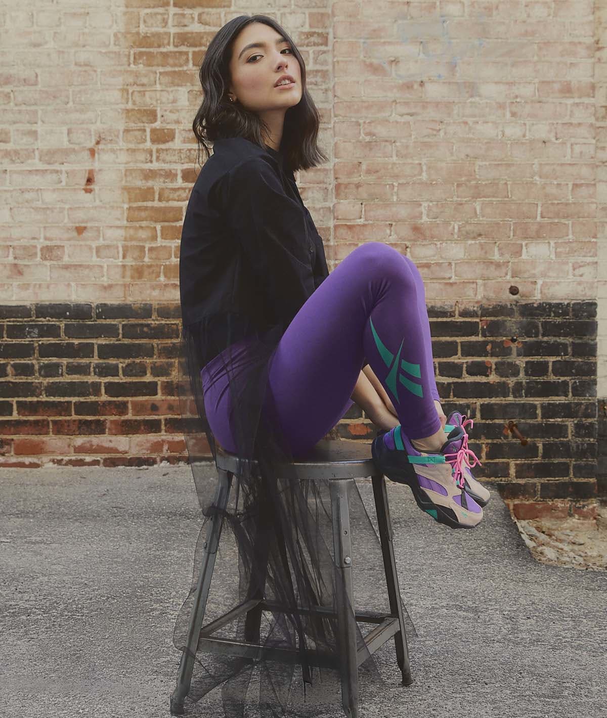 LeggingsMobileHero LeggingsMobileHero