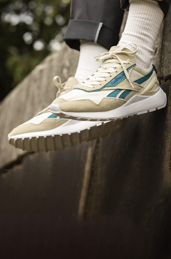 reebok femme kaki et blanche